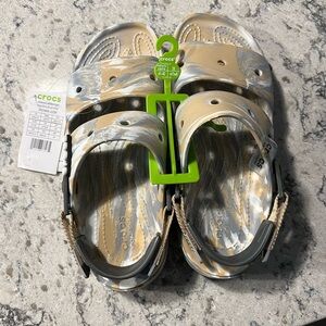 CROCS mens classic all terrain Sandals - Tan and Graymens NWT